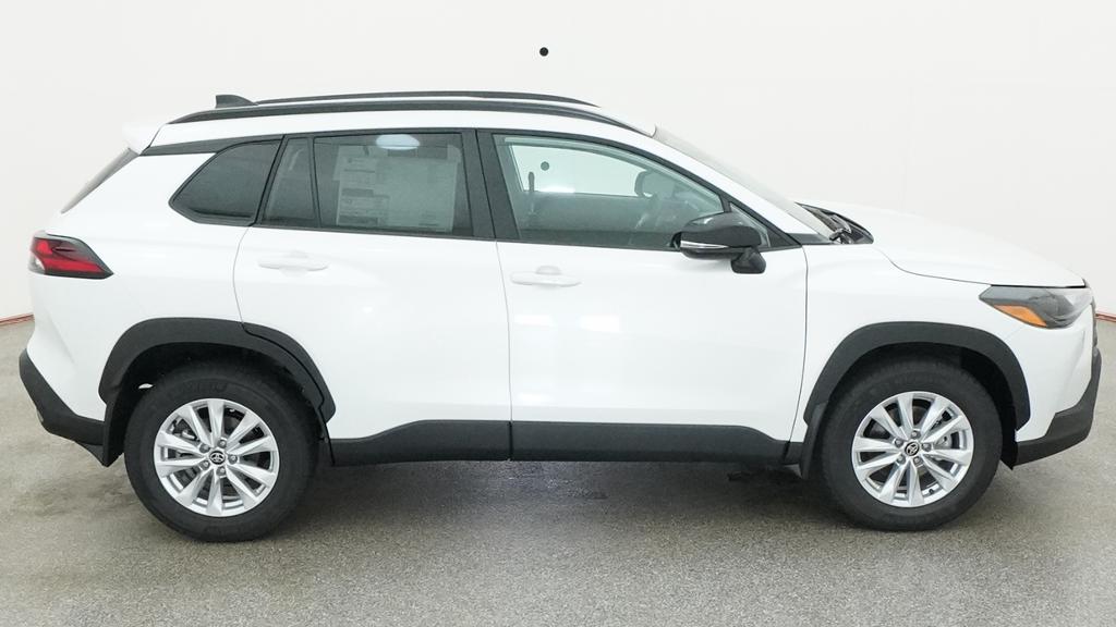 New 2026 Wind Chill Pearl <sup>1</sup> Toyota  LE image 40