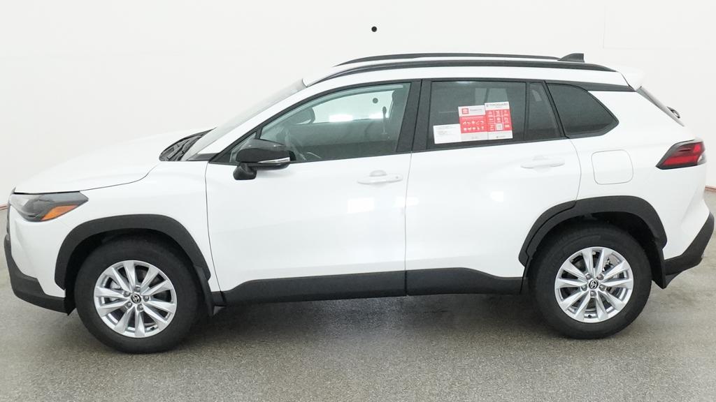 New 2026 Wind Chill Pearl <sup>1</sup> Toyota  LE image 29