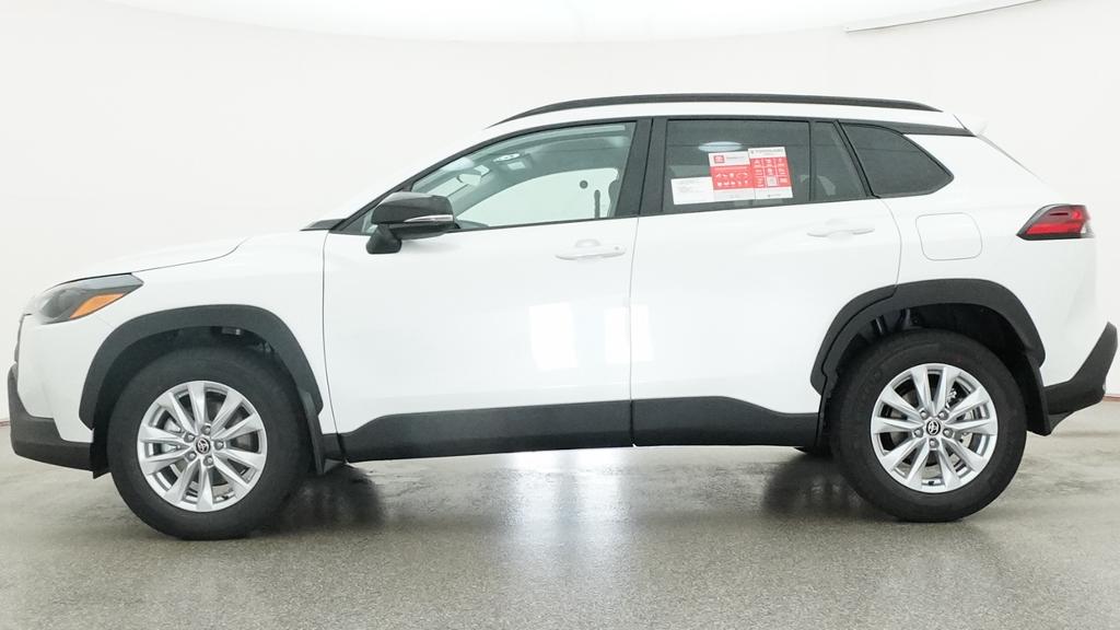 New 2026 Wind Chill Pearl <sup>1</sup> Toyota  LE image 28