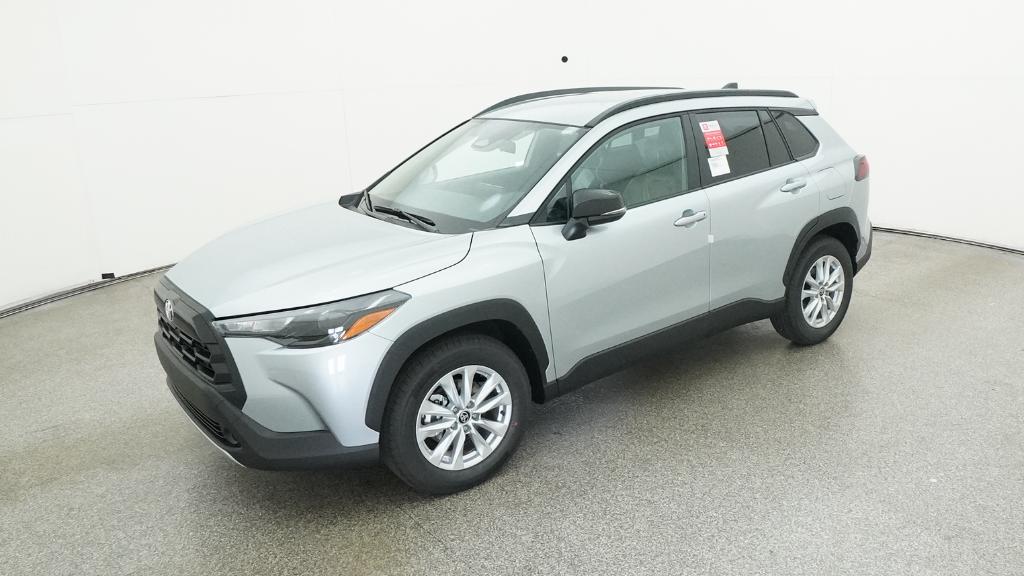 2026 Toyota Corolla Cross LE's photo