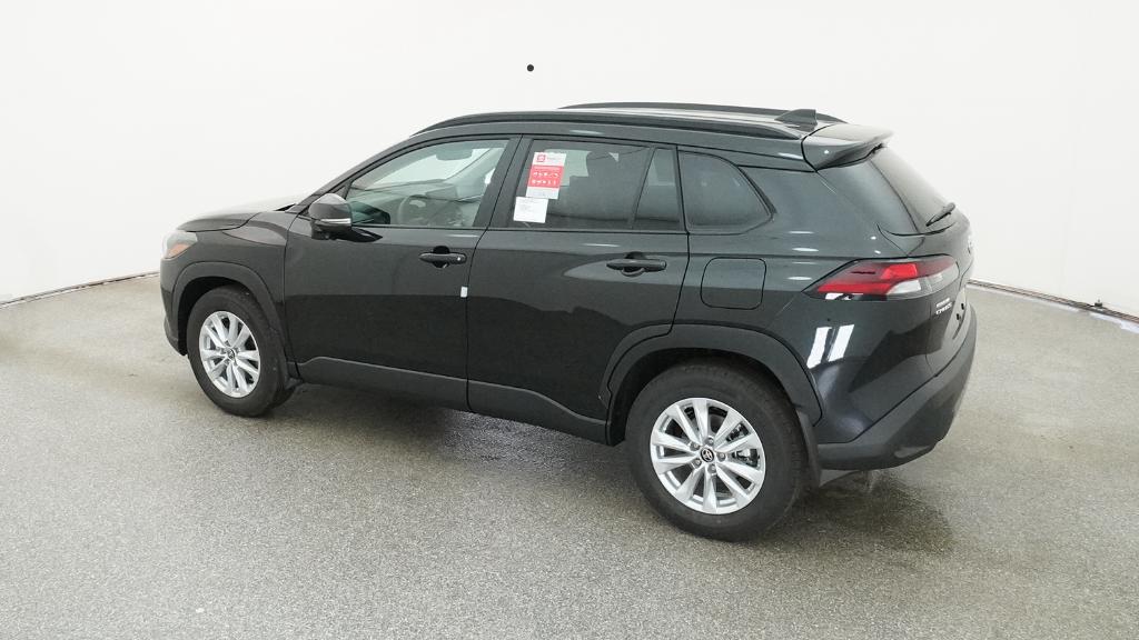 2026 Toyota Corolla Cross LE photo 11