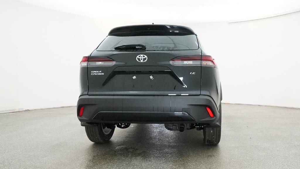 2026 Toyota Corolla Cross LE photo 17