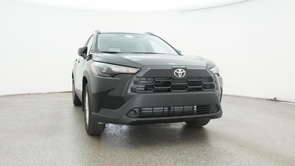 2026 Toyota Corolla Cross LE photo 31