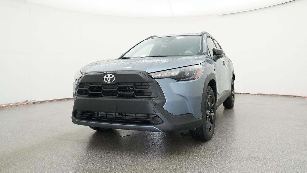2026 Toyota Corolla Cross LE photo 4
