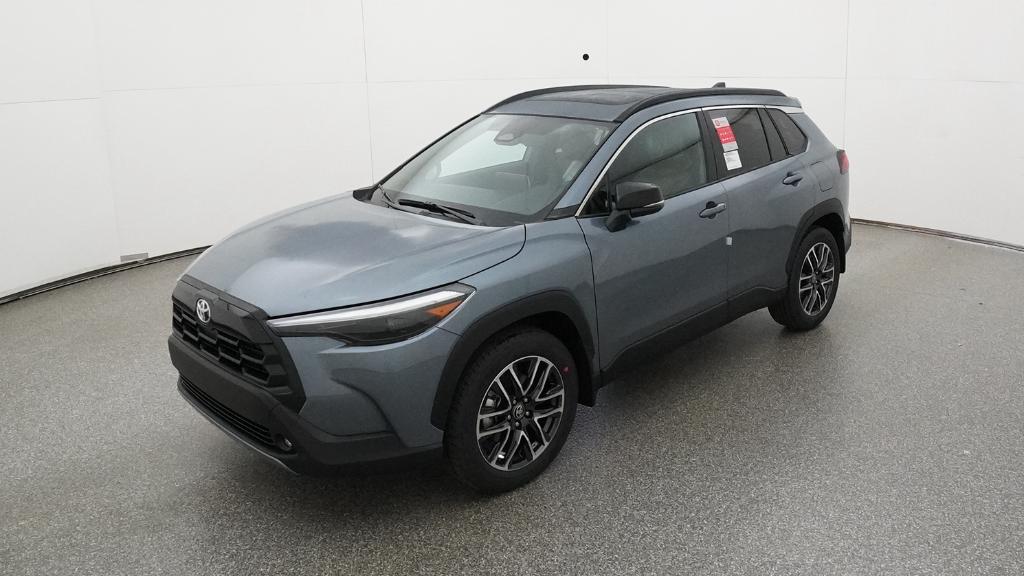 2026 Toyota Corolla Cross XLE's photo