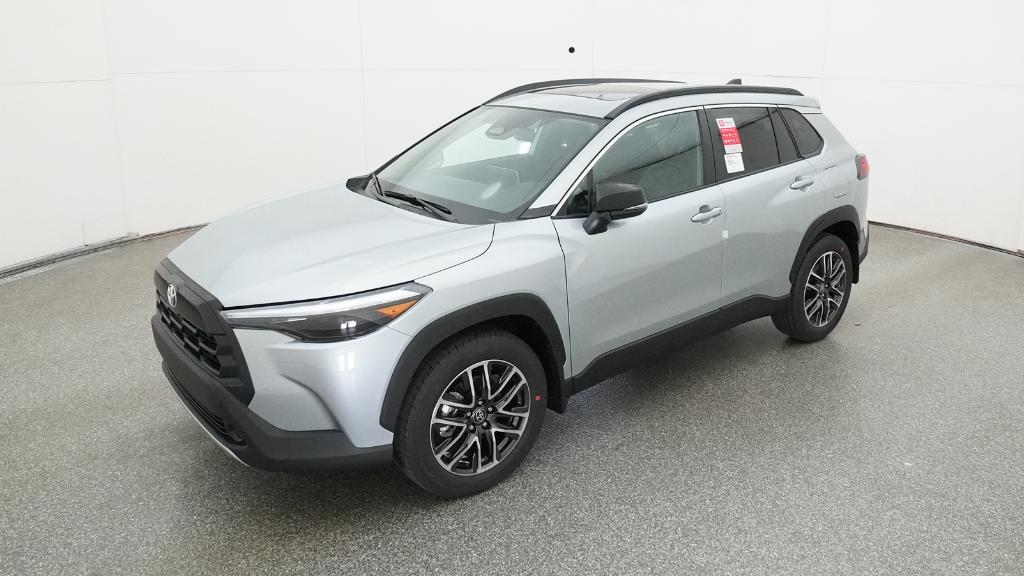 2026 Toyota Corolla Cross XLE's photo