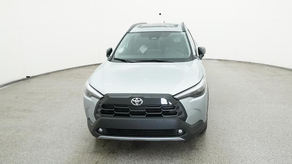 2026 Toyota Corolla Cross XLE photo 3