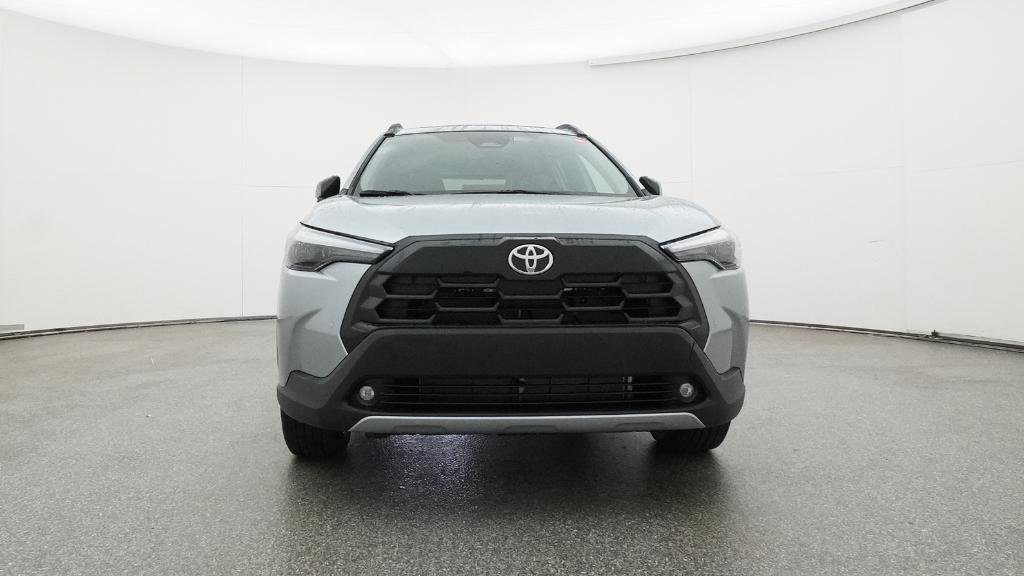 2026 Toyota Corolla Cross XLE photo 3