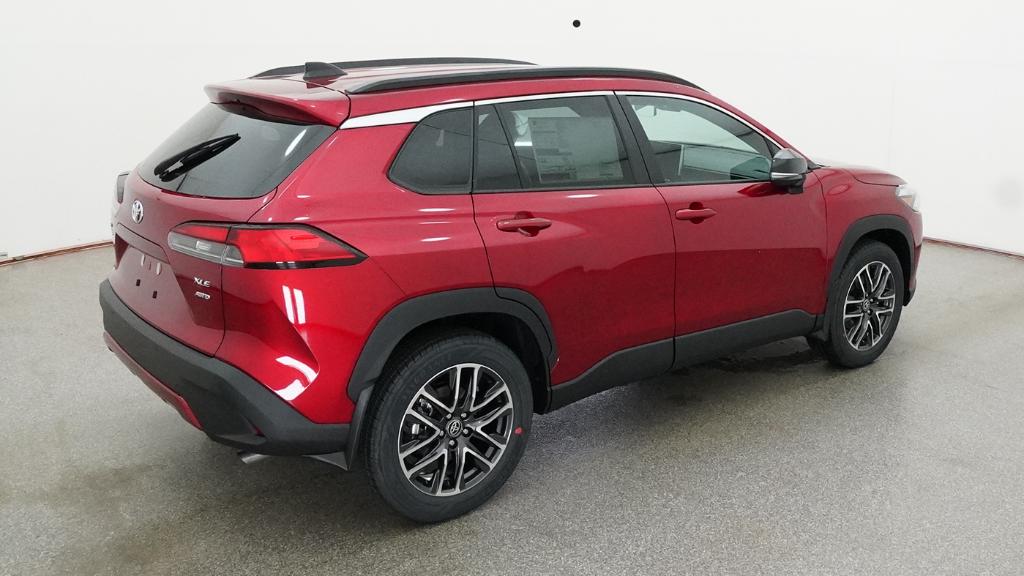 New 2026 Soul Red Crystal <sup>1</sup> <sup>2</sup> Toyota  XLE image 5