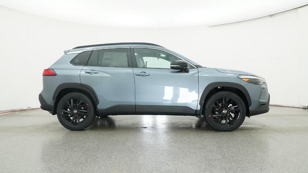 2026 Toyota Corolla Cross XSE photo 4