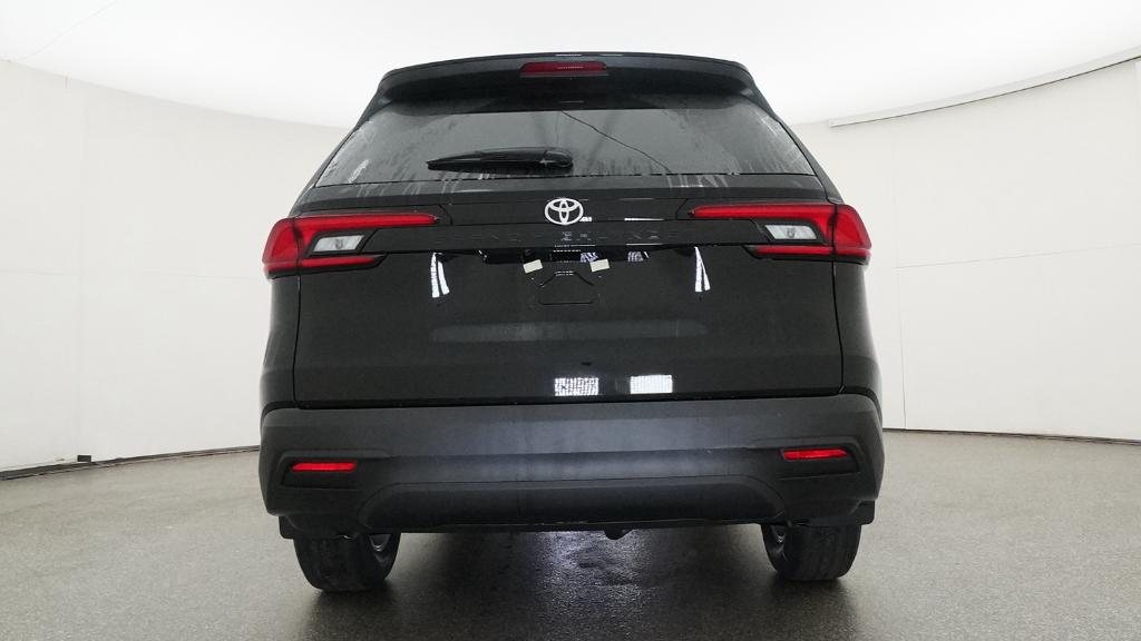 New Midnight Black Metallic 2026 Toyota Grand Highlander LE for