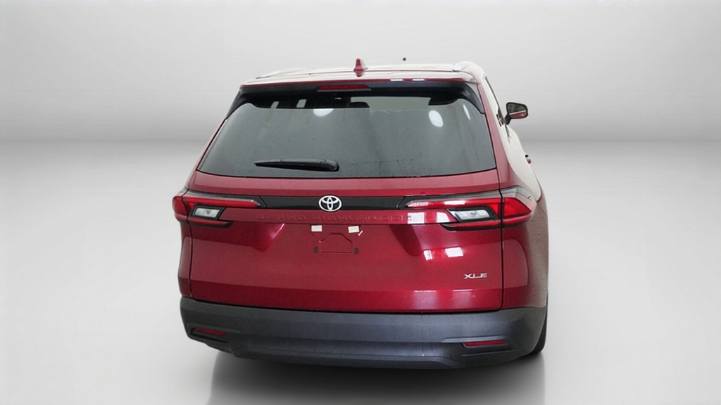 New 2026 Ruby Flare Pearl <sup>1</sup> Toyota  XLE image 43