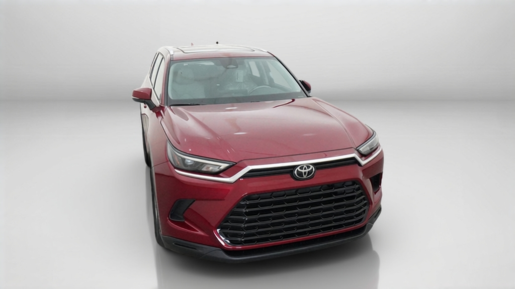 New 2026 Ruby Flare Pearl <sup>1</sup> Toyota  XLE image 35