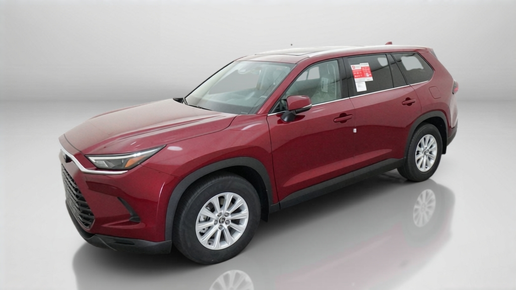 New 2026 Ruby Flare Pearl <sup>1</sup> Toyota  XLE image 32