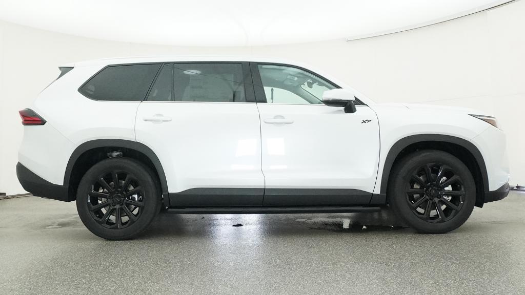 New Wind Chill Pearl [extra cost color] 2026 Toyota Grand