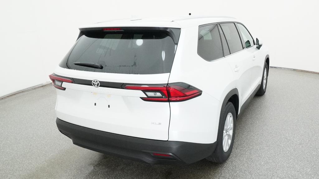 New 2026 Wind Chill Pearl <sup>1</sup> Toyota  XLE image 43