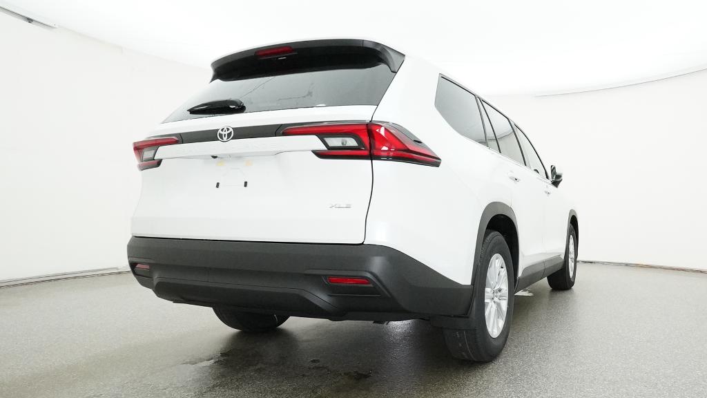 New 2026 Wind Chill Pearl <sup>1</sup> Toyota  XLE image 42