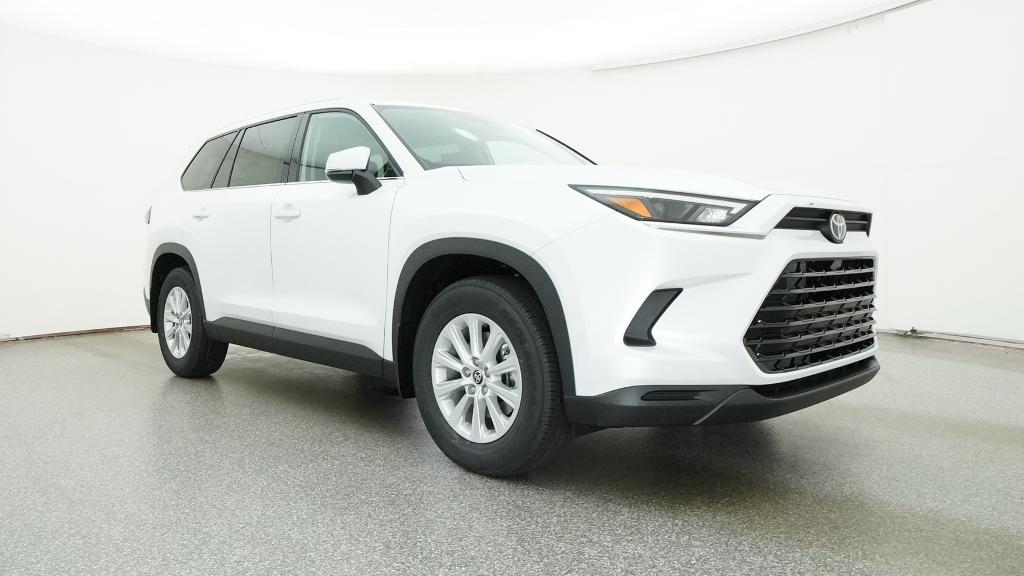 New 2026 Wind Chill Pearl <sup>1</sup> Toyota  XLE image 30