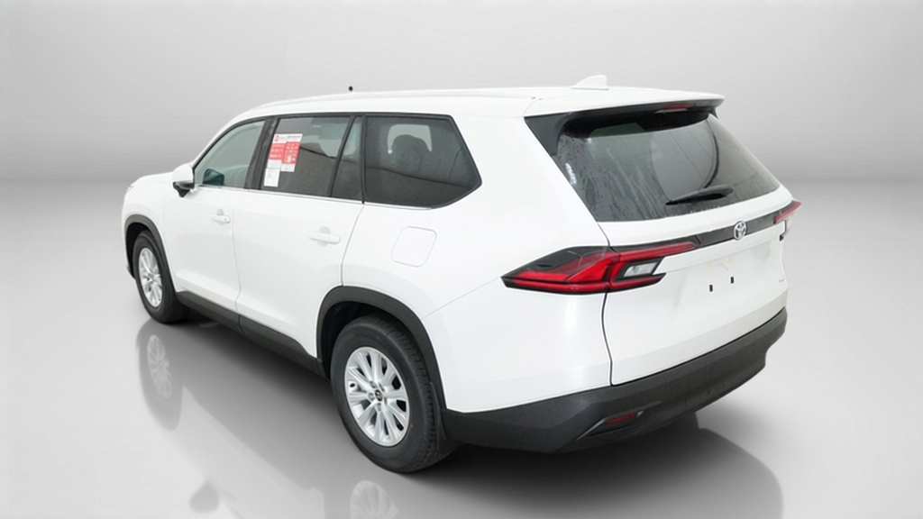 2026 Toyota Grand Highlander XLE SUV Slide 6
