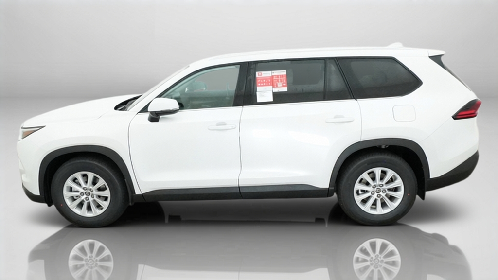 2026 Toyota Grand Highlander XLE SUV Slide 4