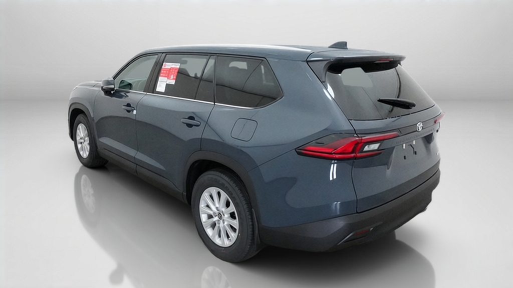 2026 Toyota Grand Highlander XLE SUV Slide 6