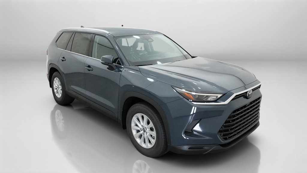 2026 Toyota Grand Highlander XLE SUV Slide 14