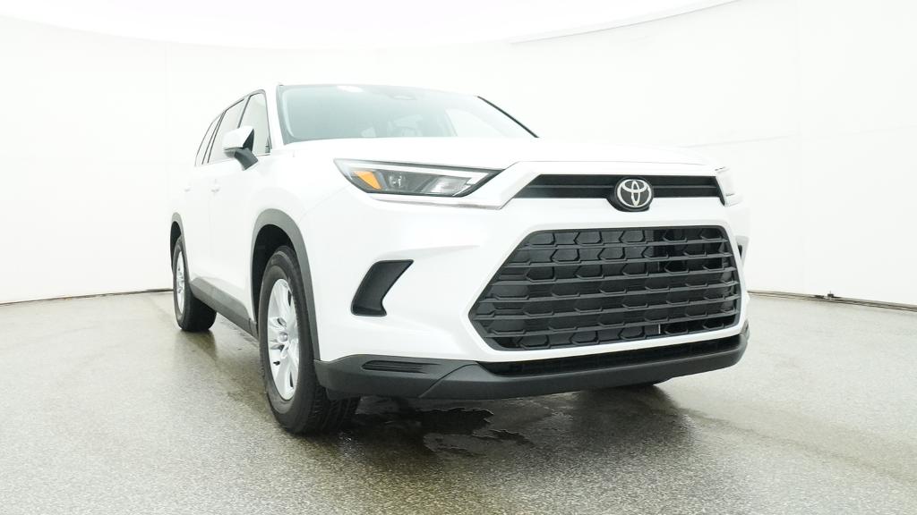 2026 Toyota Grand Highlander LE SUV Slide 31