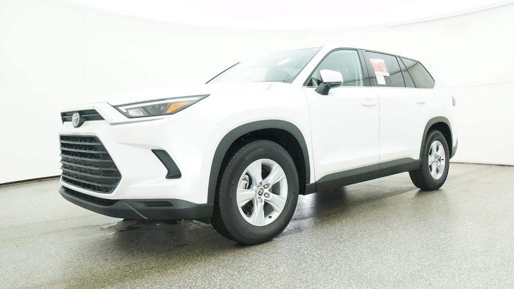 2026 Toyota Grand Highlander LE SUV Slide 18