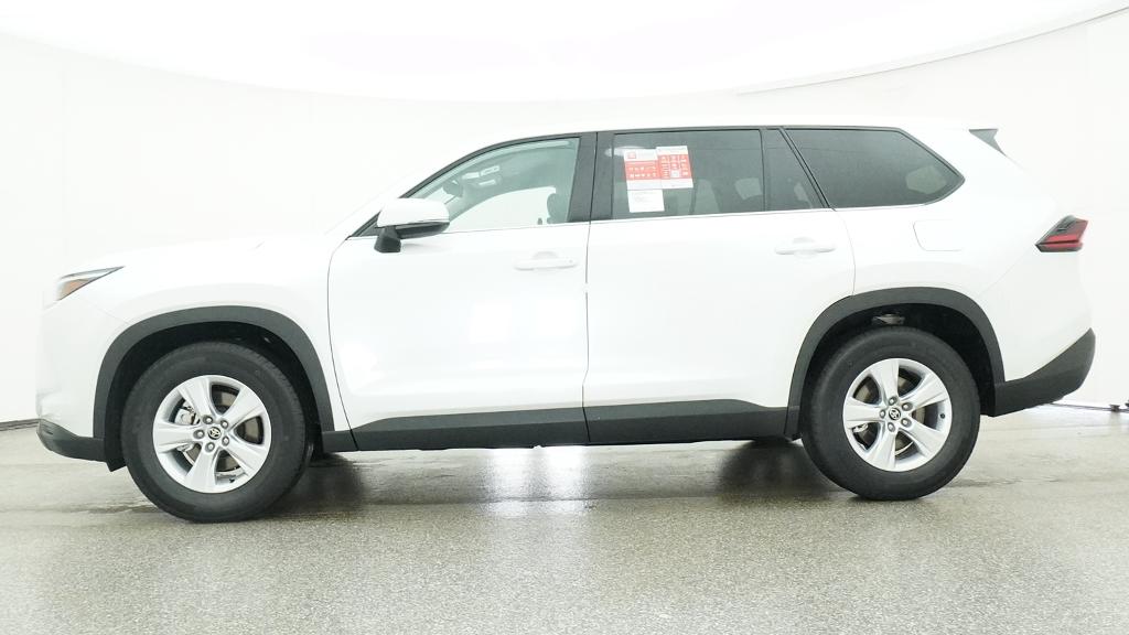 2026 Toyota Grand Highlander LE SUV Slide 20