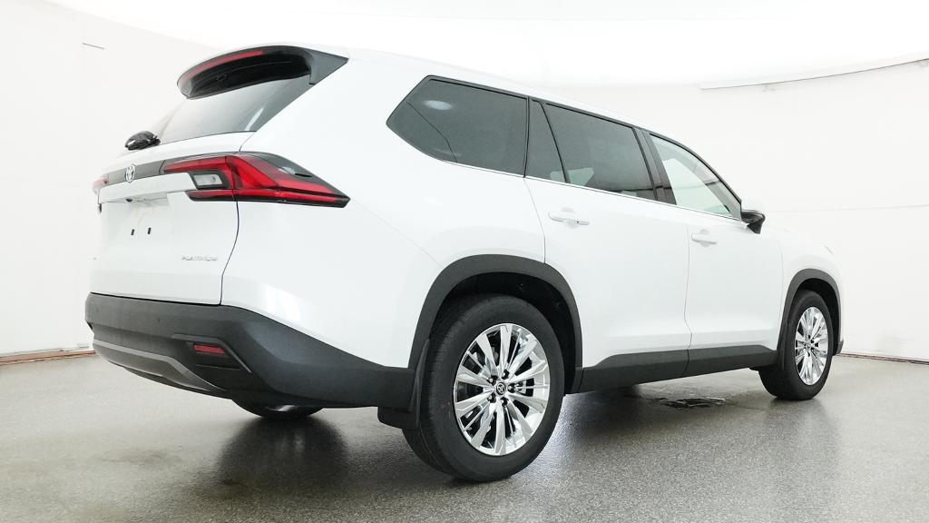 New 2026 Wind Chill Pearl <sup>1</sup> Toyota  Platinum image 17