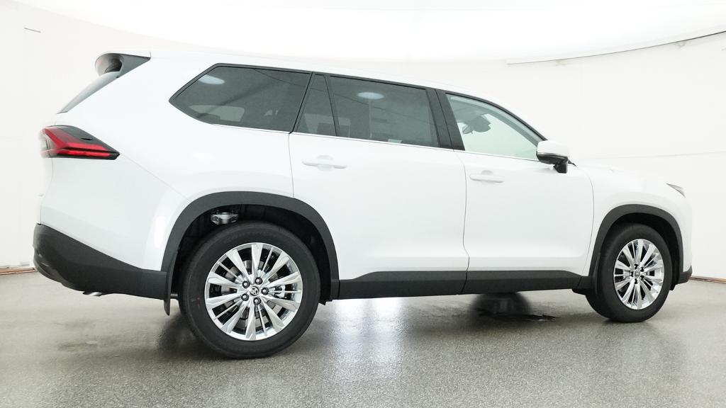 New 2026 Wind Chill Pearl <sup>1</sup> Toyota  Platinum image 15