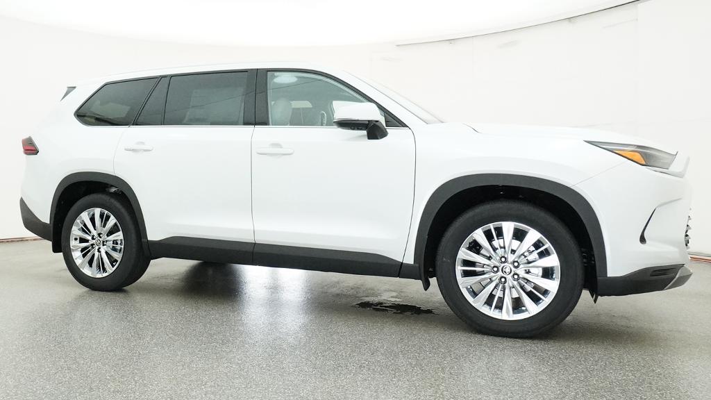 New 2026 Wind Chill Pearl <sup>1</sup> Toyota  Platinum image 11