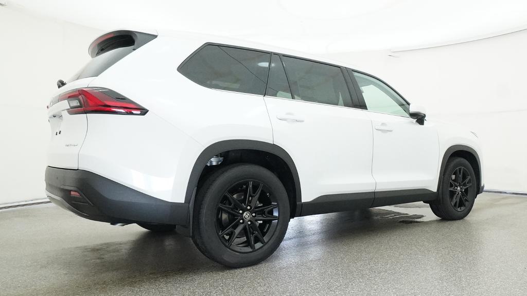 New 2026 Wind Chill Pearl <sup>1</sup> Toyota  Platinum image 38