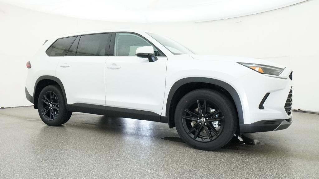 New 2026 Wind Chill Pearl <sup>1</sup> Toyota  Platinum image 32