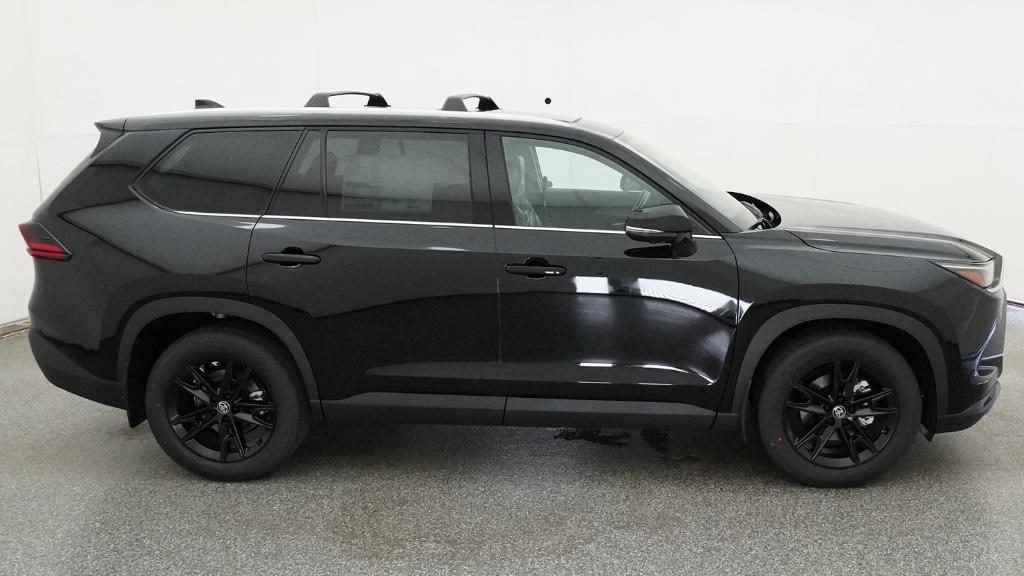 New 2026 Midnight Black Metallic Toyota  Platinum image 18