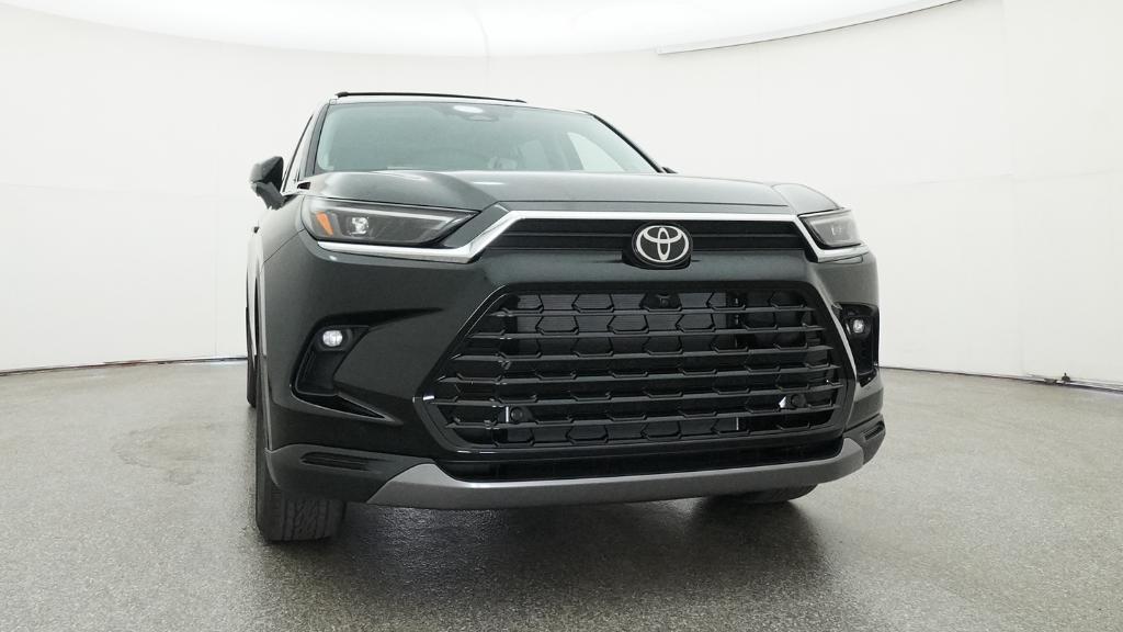 New 2026 Midnight Black Metallic Toyota  Platinum image 16