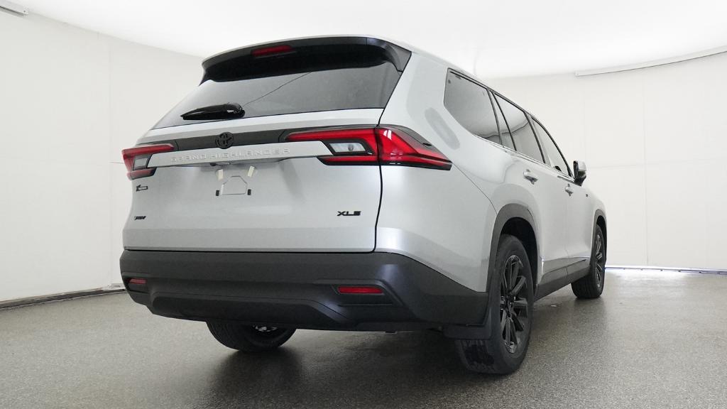 New 2026 Toyota Grand Highlander Hybrid SUV