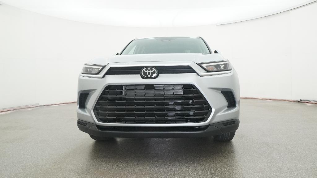 2026 Toyota Grand Highlander Hybrid XLE photo 3