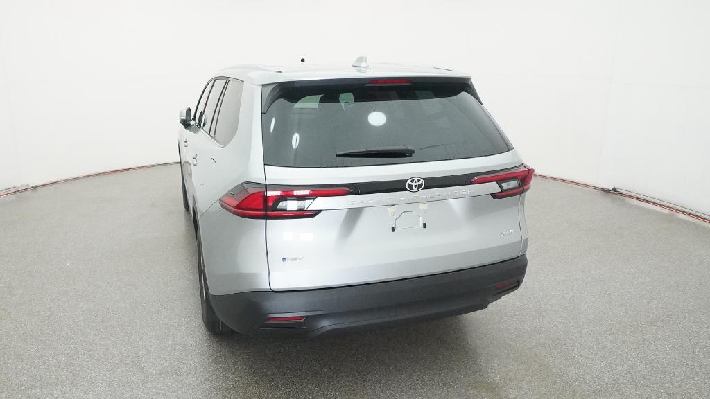 2026 Toyota Grand Highlander Hybrid XLE photo 16