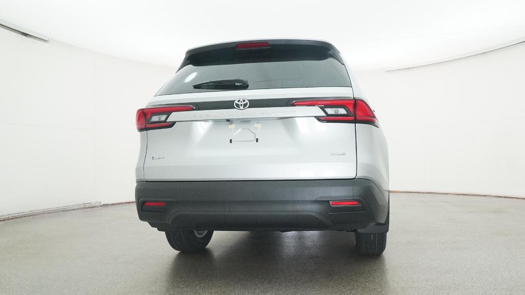 2026 Toyota Grand Highlander Hybrid XLE photo 17