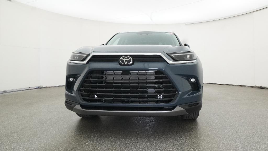 New 2026 Toyota Grand Highlander Hybrid SUV