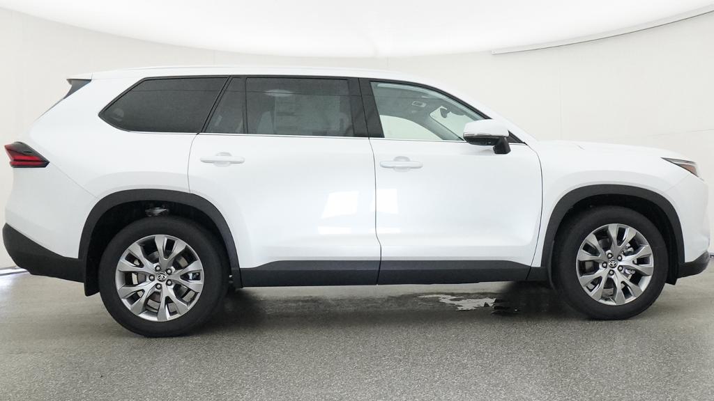 New 2026 Toyota Grand Highlander Hybrid SUV