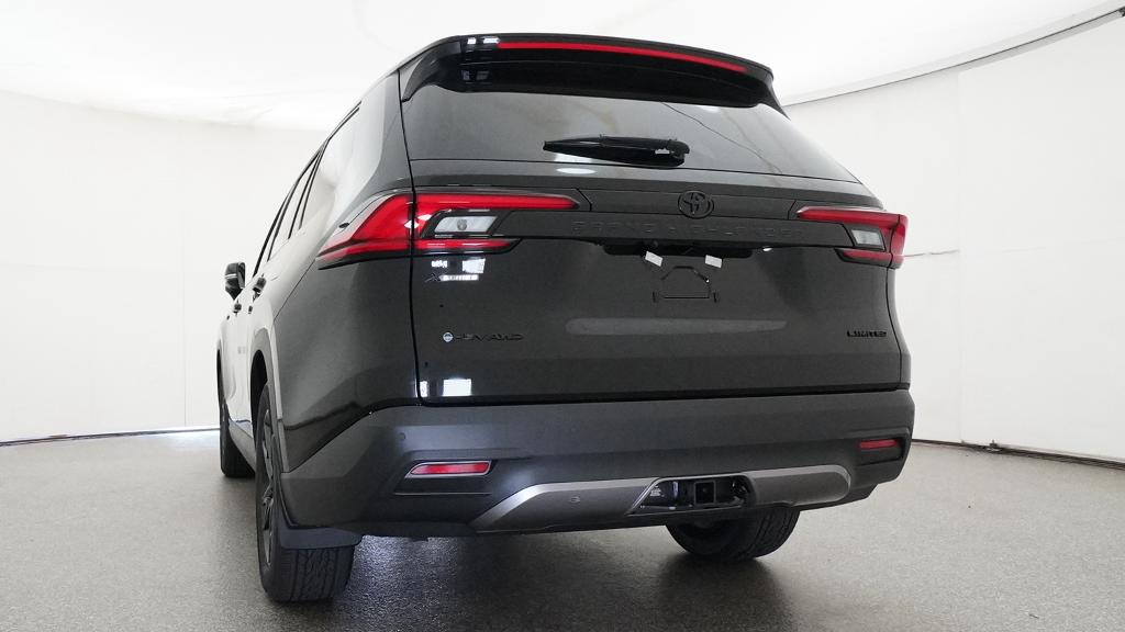New 2026 Toyota Grand Highlander Hybrid SUV