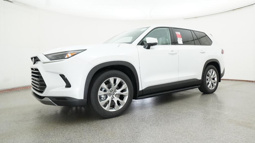 2026 Toyota Highlander Hybrid Limited photo 16