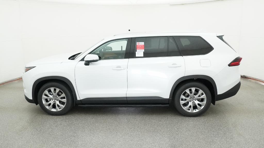 2026 Toyota Highlander Hybrid Limited photo 22