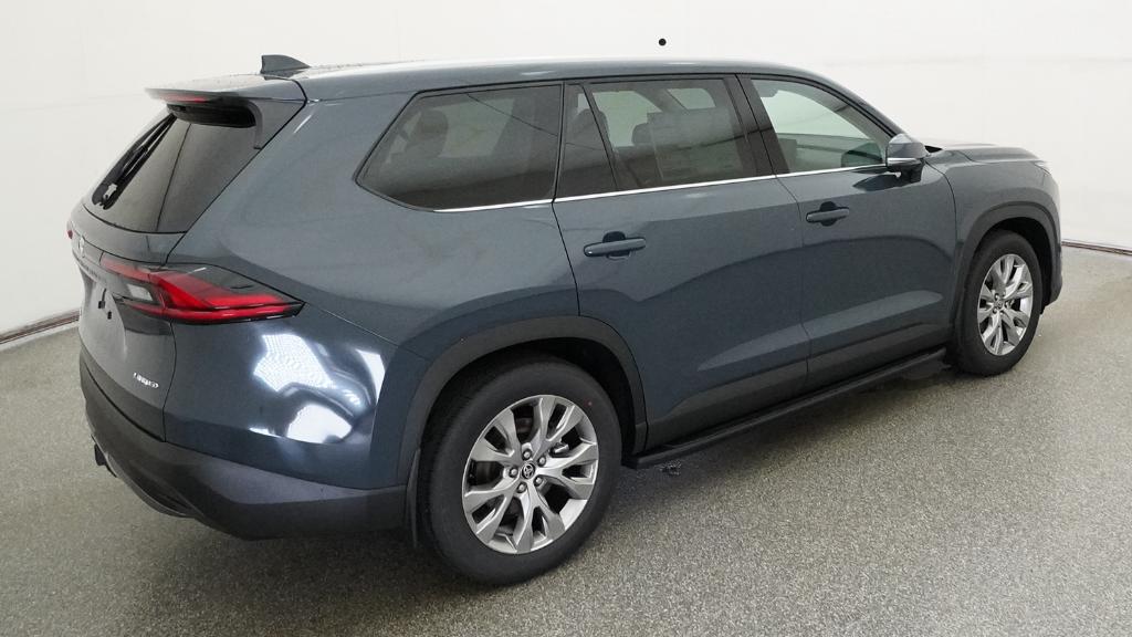 New 2026 Toyota Grand Highlander Hybrid SUV