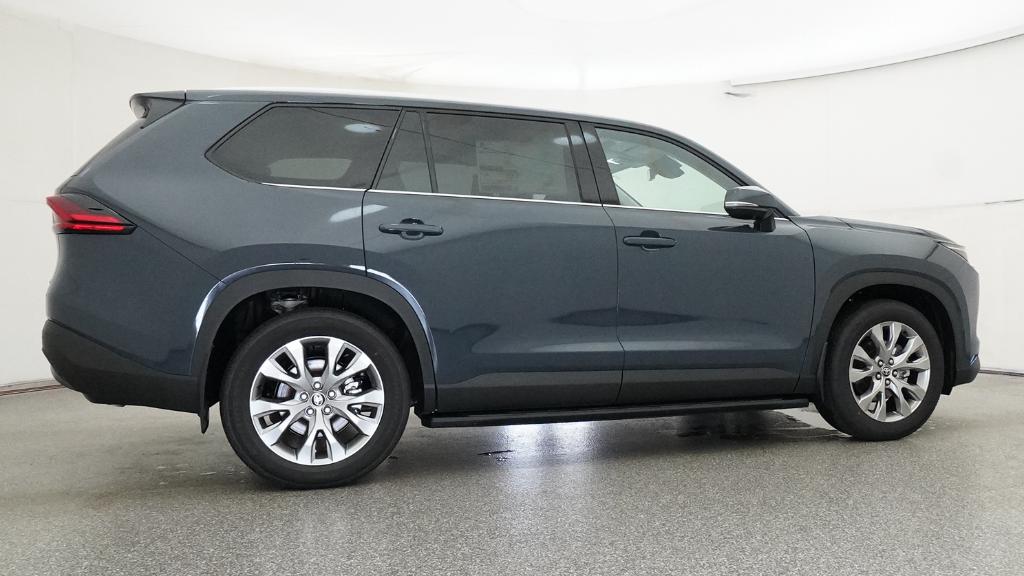 New 2026 Toyota Grand Highlander Hybrid SUV