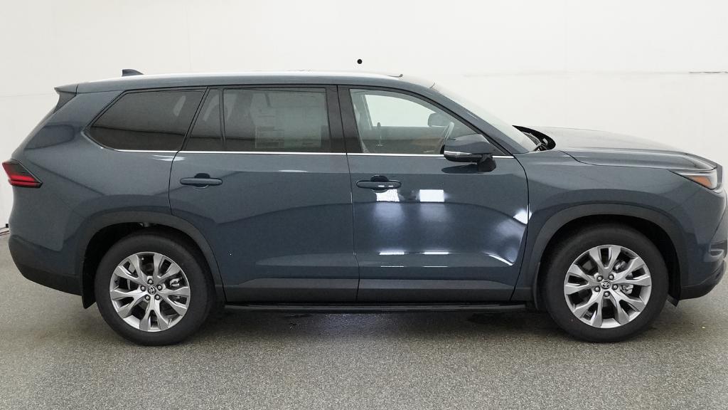 New 2026 Toyota Grand Highlander Hybrid SUV
