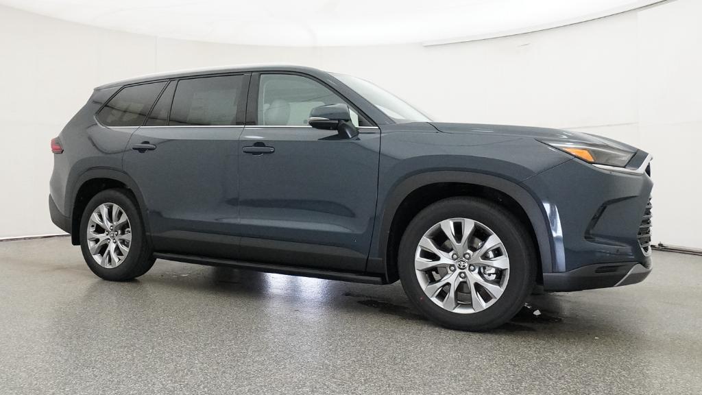 New 2026 Toyota Grand Highlander Hybrid SUV