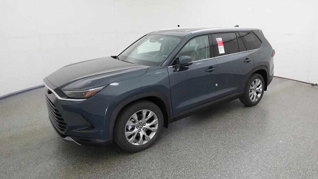 2026 Toyota Grand Highlander Limited's photo